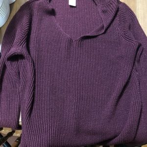 Knit sweater with small glitter